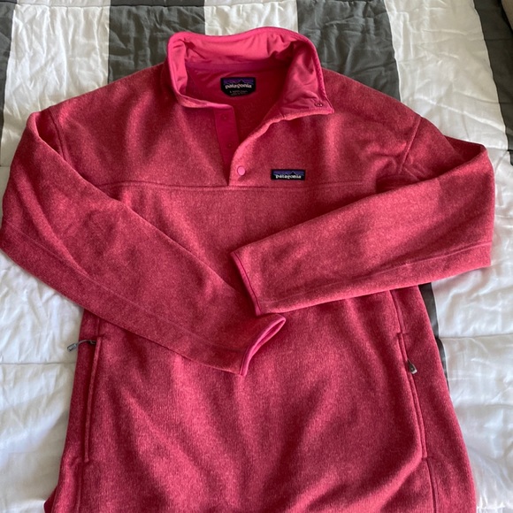 Patagonia Sweaters - Patagonia ladies pull over